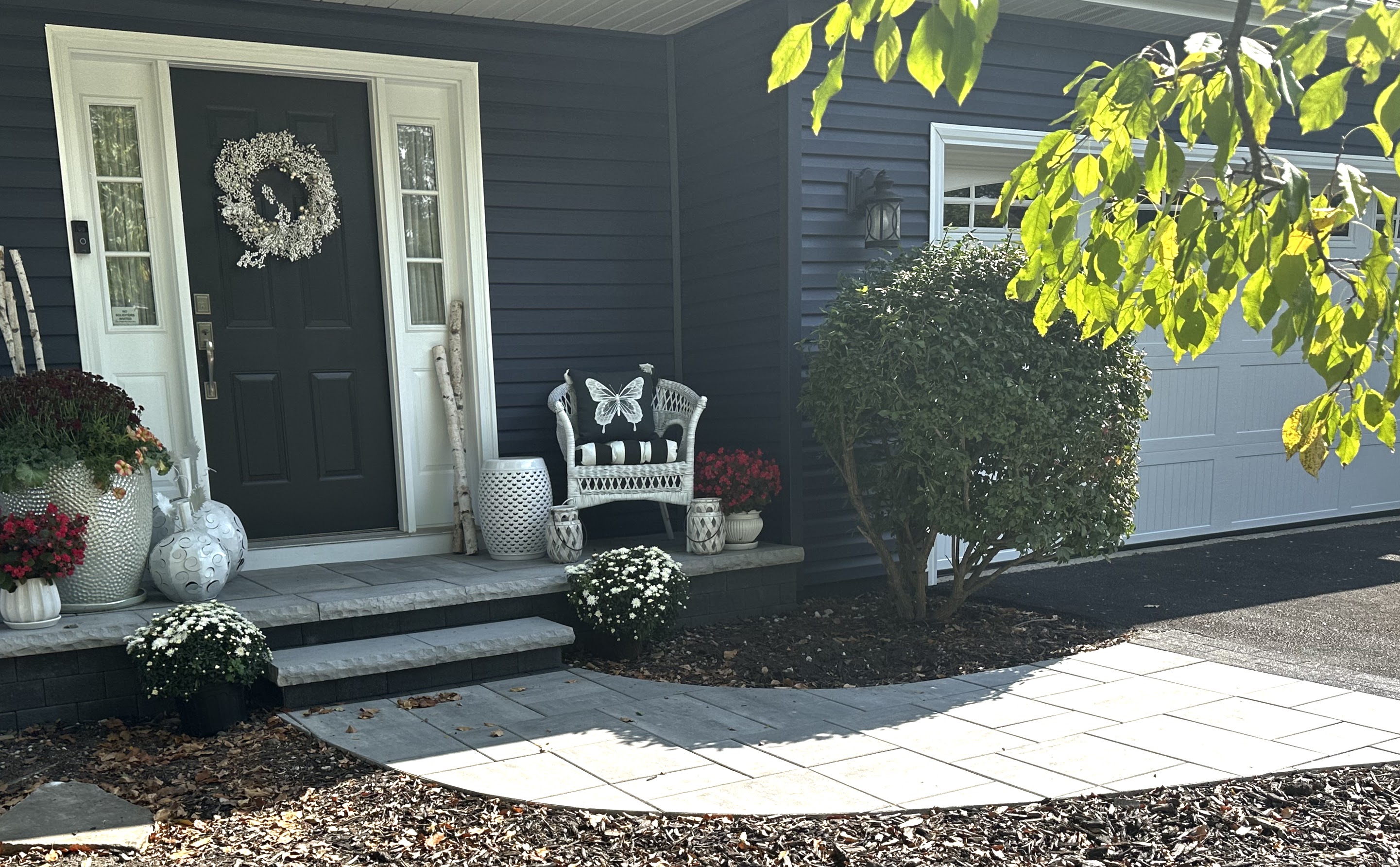 Premier Naperville paver entrance way